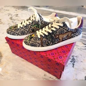 Tory Burch NEW & RARE cheetah Howell T-monogram jacquard sneakers; sz 8.5